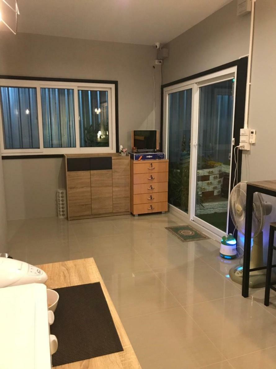 Baan Wararin Hostel Pattaja Kültér fotó